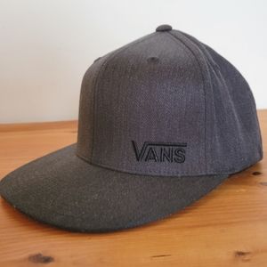 Vans Splitz Hat Size S/M Color Charcoal Heather